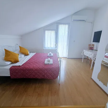 Center And Apartament *